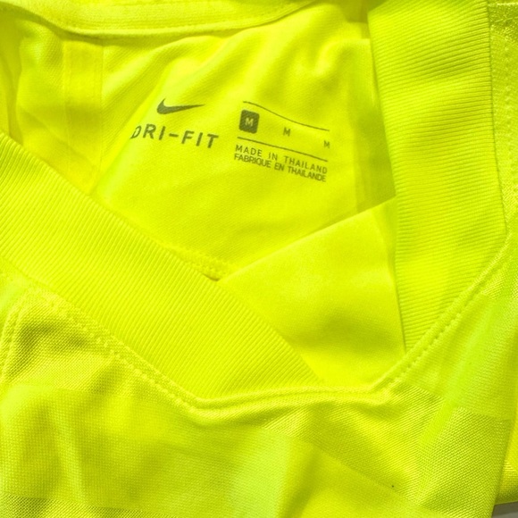 Nike Dri Fit Yellow Game Day Jersey Alternating Matte & Shine Jacquard Design - Picture 4 of 8